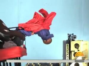 قام فريق Today التلفزيوني على شبكة NBC الأمريكية بعرض تجربة سلامة خاصة بالأطفال تتضمن وضع دمية صغيرة بجاكيت سميك على كرسي أطفال وربطها بحزام الأمان