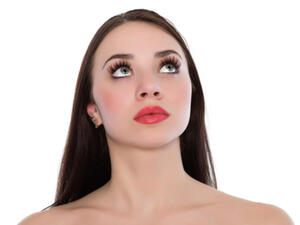 اختياري لون أحمر الخدود الذي يتناغم مع لون البشرة