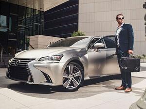 شركة مرسيدس الألمانية تحظى بنحو 30% من مبيعات السيارات التنفيذية في دبي