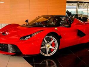 لافيراري أبيرتا