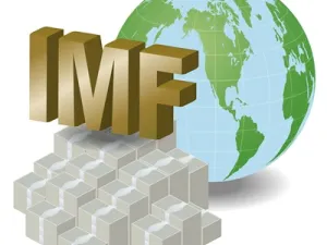 كان صندوق النقد الدولي أعلن الشهر الماضي أنه توصل لاتفاق مع الحكومة المصرية لإقراضها 12 مليار دولار على 3 سنوات داعيا شركاء مصر إلى مساعدتها