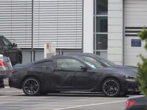 سيارة انفينيتي Q60 كوبيه