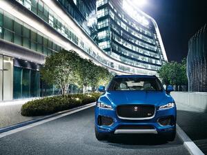 سيارة جاكوار F-Pace