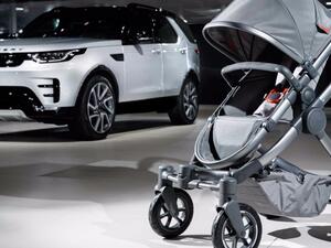 لاند روفر تكشف عن عربة أطفال مخصصة لطرق الوعرة