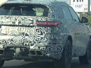 رنج روفر فيلار SVR أثناء إختبارها