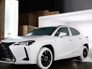 لكزس تكشف عن UX متأثرة بموضة الأحذية