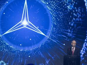 مرسيدس تفتح أول مصانعها في روسيا