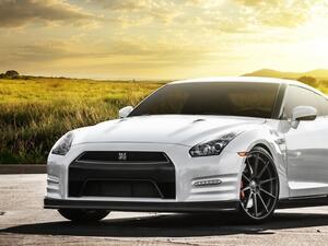 الجيل القادم من GT-R سيكون هجيناً، وبذلك تصبح السيارة الخارقة الهجينة الوحيدة في العالم بأنظمة ذاتية القيادة