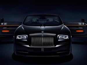 رولز رويس تكشف عن داون بنسخة Black Badge المذهلة
