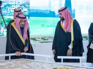 خادم الحرمين الشريفين يطلق 4 مشروعات كبرى في الرياض 