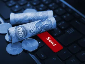 وضعت هيئة الأوراق المالية والسلع الاماراتية الشروط اللازمة لحصول البنوك والشركات على تراخيص تسمح لهم بإصدار الأذون المغطاة
