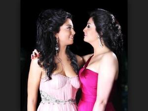 غادة عبدالرزاق وابنتها