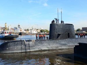 فقدان الاتصال بغواصة أرجنتينية على متنها 44 شخصا وبدء عمليات البحث
