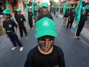 الأحمد: محاولة اغتيال أبو نعيم تهدف لإثارة الفوضى في المصالحة الفلسطينية

