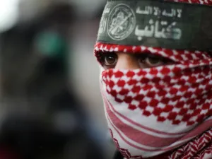 المدفعية الإسرائيلية تستهدف "نقطة مراقبة" تابعة لحركة حماس