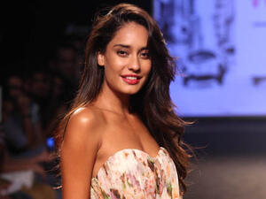 النجمة الهندية ليزا هايدون