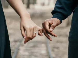الإحترام والتقدير بين الزوجين يسبب السعادة الأسرية