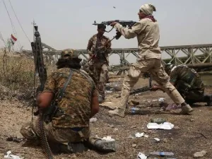 مقتل 4 من الحشد الوطني بقصف معسكر من قبل داعش في الموصل 