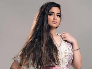 الفنانة الشابة البحرينية حلا الترك 