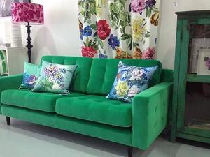 للستائر دور كبير في تغيير الديكور خاصةً إذا قمت باختيار أقمشة منسجمة مع الأثاث للستائر دور كبير في تغيير الديكور خاصةً إذا قمت باختيار أقمشة منسجمة مع الأثاث