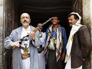 لأول مرة.. السعودية تعترف بمقتل 112 مدنياً بـ189 صاروخاً حوثياً
