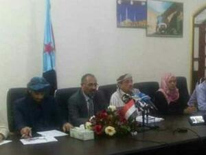 المجلس الانتقالي اعترف بشرعية هادي 
