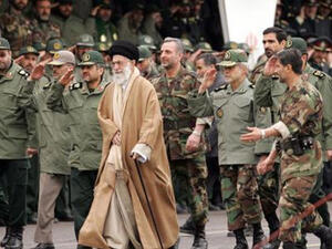 مؤسسات مالية عملاقة
