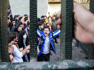 إيران: قائد الحرس الثوري يعلن "انتهاء العصيان"
