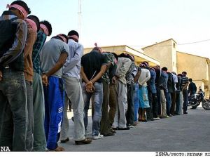 إيران تشن حملة مداهمات واسعة في الأحواز المحتلة