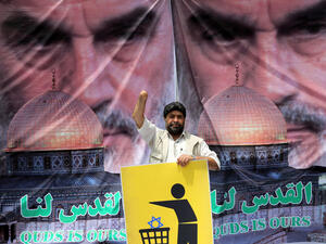 من ليس معي فهو مع إسرائيل