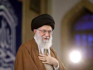 النظام يواجه اتهامات بالفساد والبذخ.