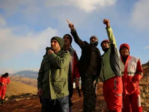 لم يستطع الهلال الأحمر الإيراني تحديد موقع حطام الطائرة بعد 