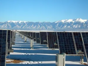 Iran’s Ghadir electricity and energy company and Greece’s Metka engineering firm cooperated over the project that took seven months to complete through an investment of around $15 million. (File photo)