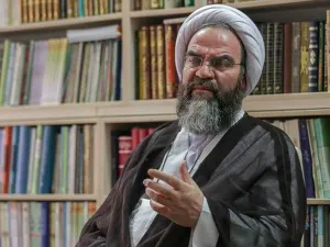 رجل الدين الإيراني، حجة الإسلام محسن غرويان