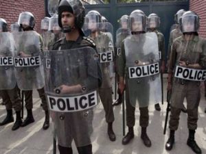 اشتباكات مسلحة وقعت مساء الجمعة مع مسلحين في مدينة بيرانشهر 