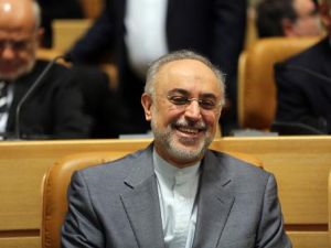 اوردت وسائل الاعلام الايرانية الثلاثاء ان رئيس الوكالة الايرانية للطاقة الذرية علي اكبر صالحي اخضع لعملية جراحية عاجلة.
