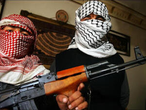 Al-Qaeda militants ready for attack. [blogspot]
