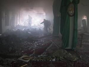 Iraq double mosque bombing. [resources3]