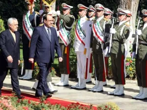 المالكي خلال زيارته لايران امس الاثنين-ارشيف