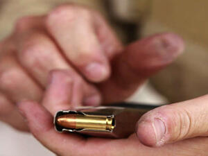 وجود ما يقارب 5000 مسدس قاتل على شكل قلم، داخل إسرائيل