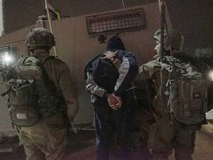 جيش الاحتلال يعتقل 10 فلسطينيين من بلدة النبي صالح معظمهم أطفال