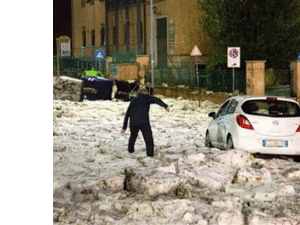 رياح عنيفة وأمطار غزيرة تودي بحياة 20 شخصا في إيطاليا