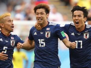 فرحة يابانية بالهدف الثاني