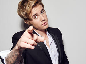 النجم جاستن بيبر