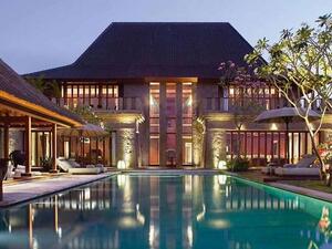 A Bulgari hotel and residences opened their doors wide this week with some of the priciest units in Dubai. 