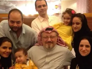امتنع أبناء خاشقجي عن أي انتقاد قاس للمملكة، رغم أن وفاة والدهم أثارت غضبا عالميا
