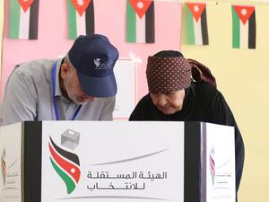 الأردني ينهي مرحلة التصويت في الانتخابات البرلمانية وجهات تشكك في صحتها
