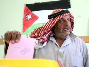 إيماءة باتجاه التغيير

الأردن ما بعد الانتخابات.. حكومة أمام الأخطار الإقليمية