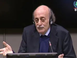 جنبلاط أكد أنه ليس مع الثورة في سوريا - أرشيف