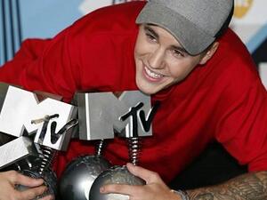 جاستين بيبر (صاحب أكبر جمهور) في حفل MTV 